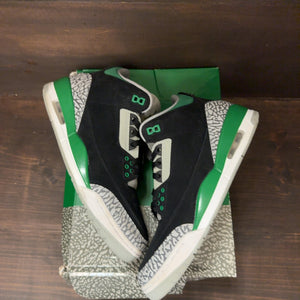 Jordan 3 Retro Pine Green Size 9.5 (Pre-Owned) - Image 2