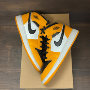 Jordan 1 Mid Taxi (GS) Size 6.5Y (Pre-Owned) - Image 2