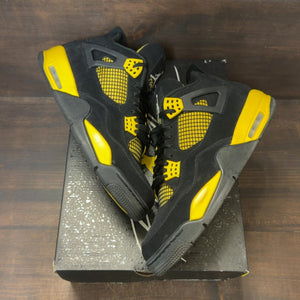 Jordan 4 Retro Thunder (2023) - Image 2