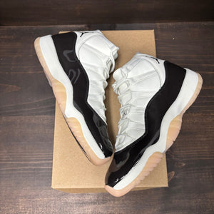 Jordan 11 Retro Neapolitan (Women's) Size 9.5W (Pre-Owned) - Image 2