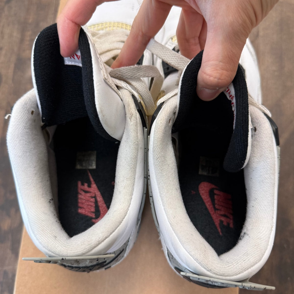Jordan 4 Retro White Cement (2016) Size 11 (Pre-Owned) - Image 4