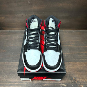 Jordan 1 Retro Black Toe (2013) (GS) Size 6Y (Pre-Owned) - side