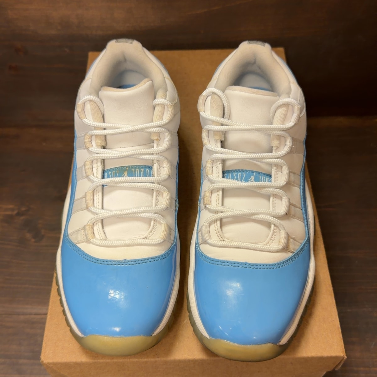 Jordan 11 Retro Low University Blue (GS) Size 7Y (Pre-Owned) - Image 3