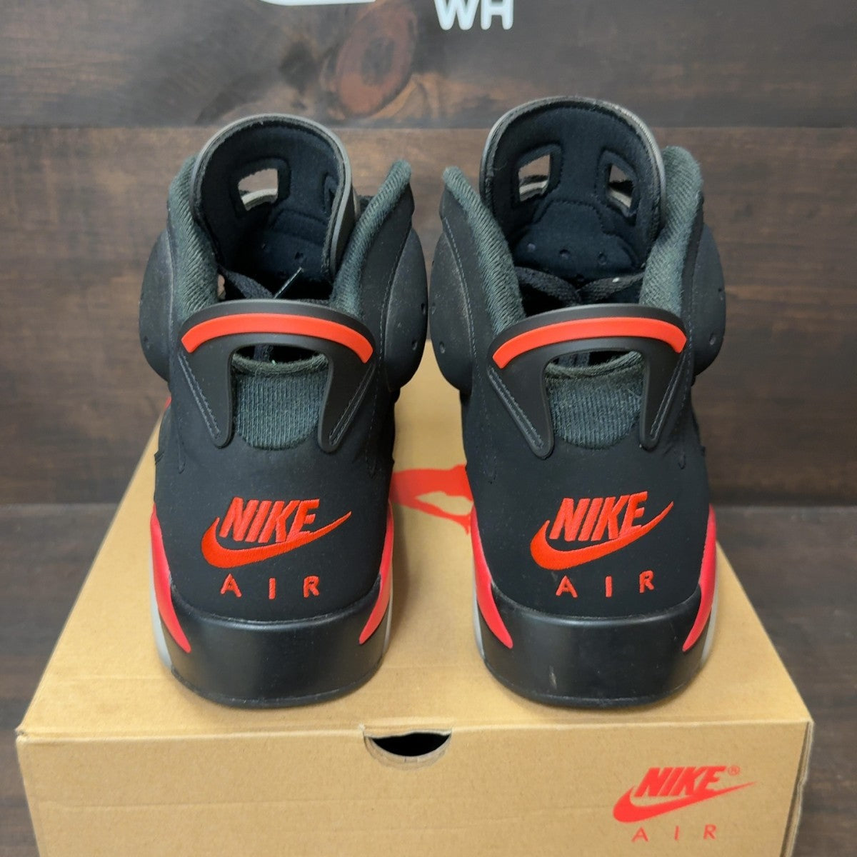 Jordan 6 Retro Infrared Salesman Size 12 (Pre-Owned)
