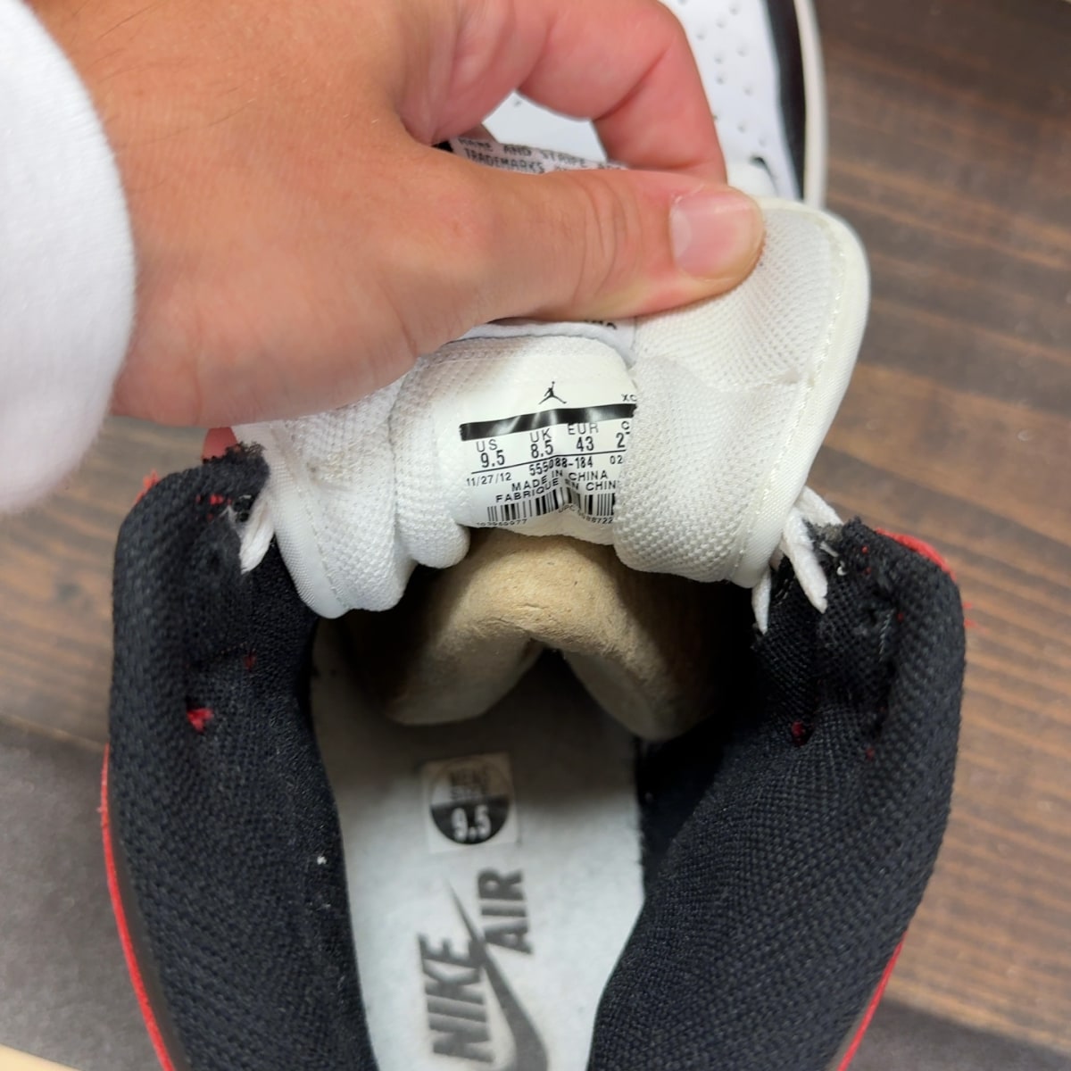 Jordan 1 Retro Black Toe (2013) Size 9.5 (Pre-Owned) - Image 7