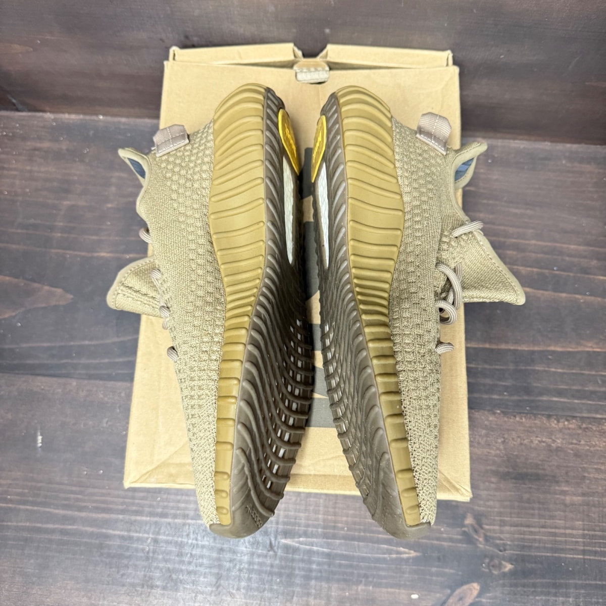 adidas Yeezy Boost 350 V2 Earth Size 9.5 (Pre-Owned)