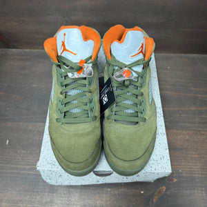 Jordan 5 Retro Olive (2024) Size 9 (Pre-Owned) - side