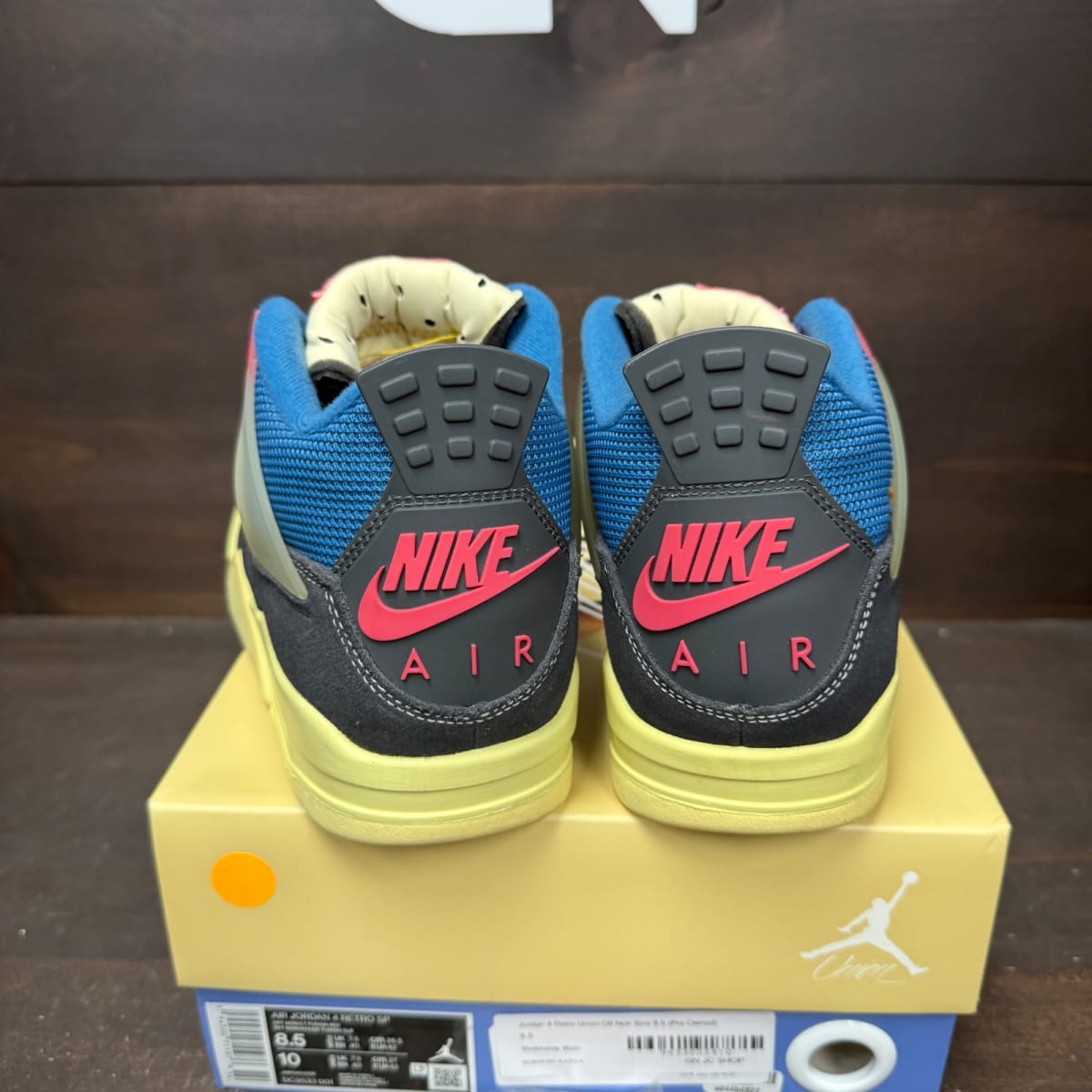 Jordan 4 Retro Union Off Noir Size 8.5 (Pre-Owned) - sole
