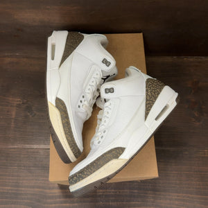 Jordan 3 Retro Mocha (2018) Size 9.5 (Pre-Owned) - Image 2