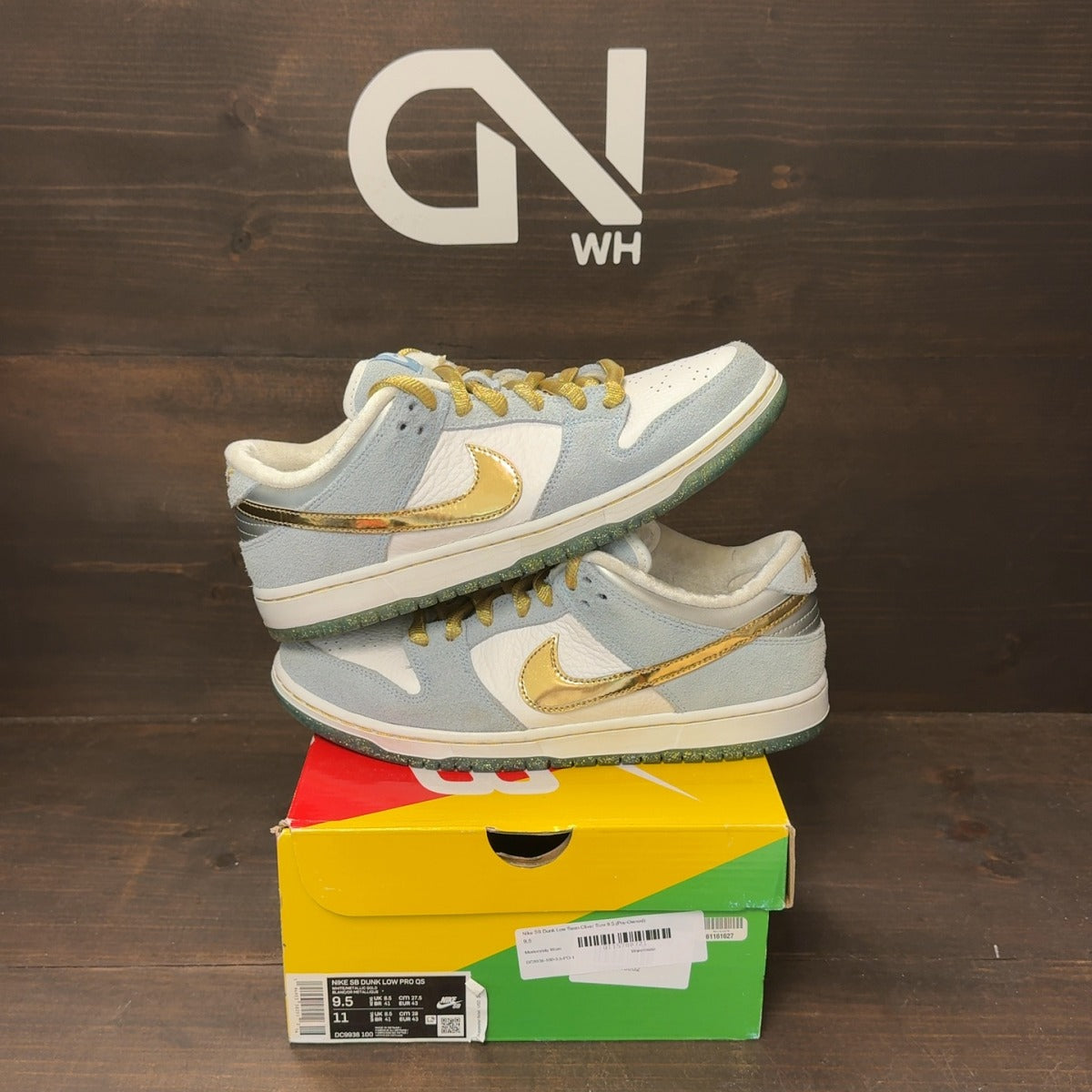 Nike SB Dunk Low Sean Cliver - Image 1