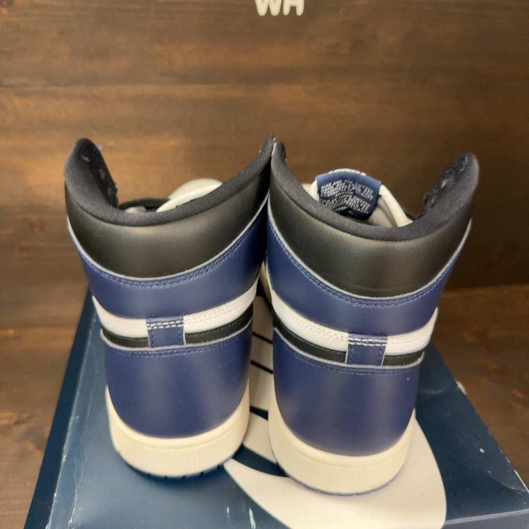 Jordan 1 Retro High OG Midnight Navy - Image 4