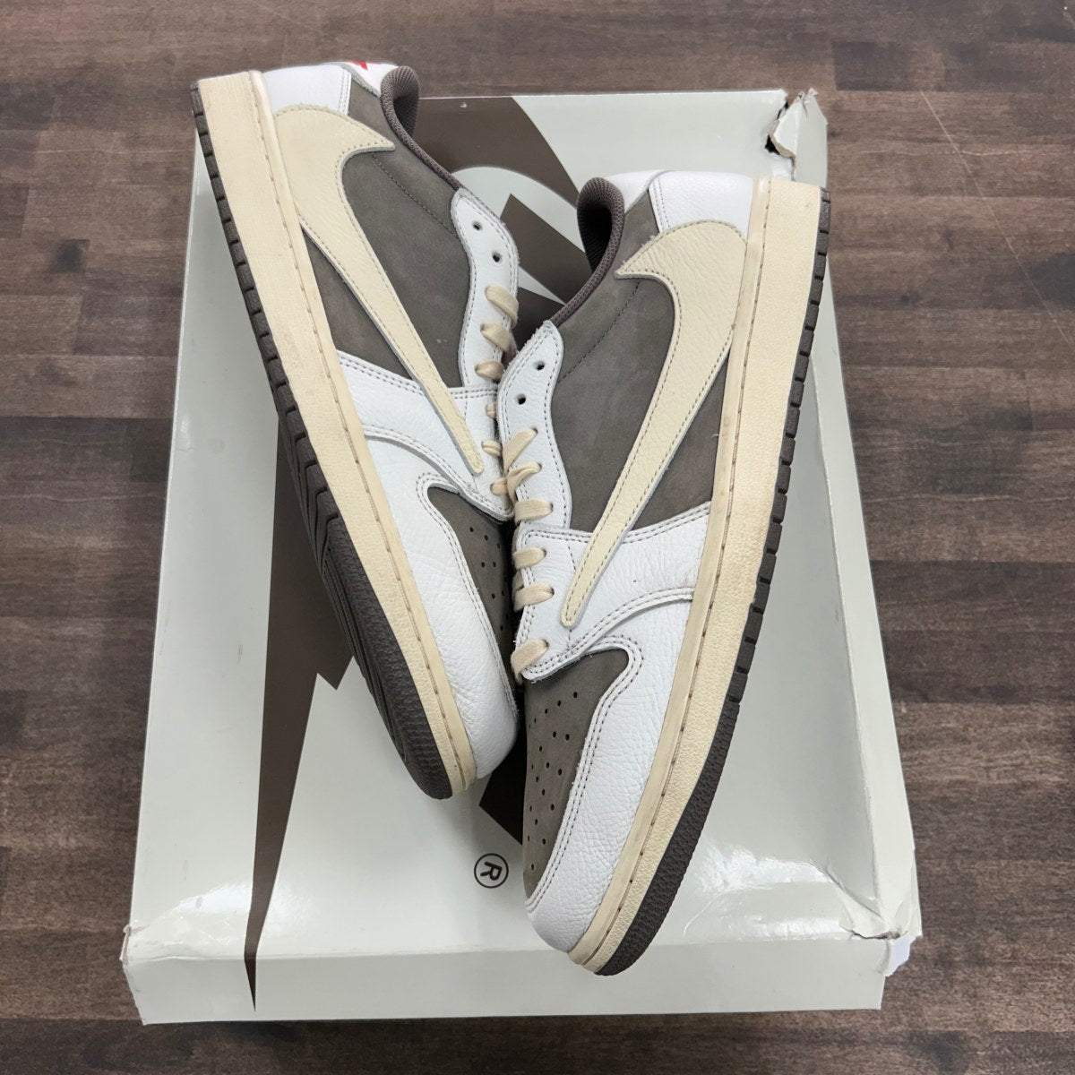 Jordan 1 Retro Low OG SP Travis Scott Reverse Mocha - Image 1
