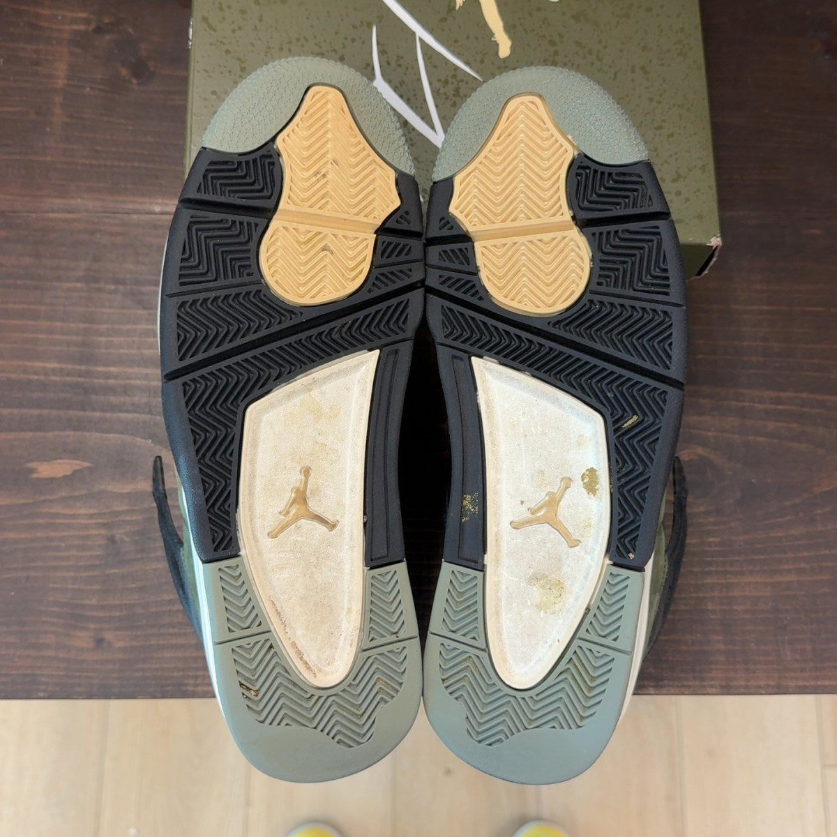 Jordan 4 Retro SE Craft Medium Olive - Image 9