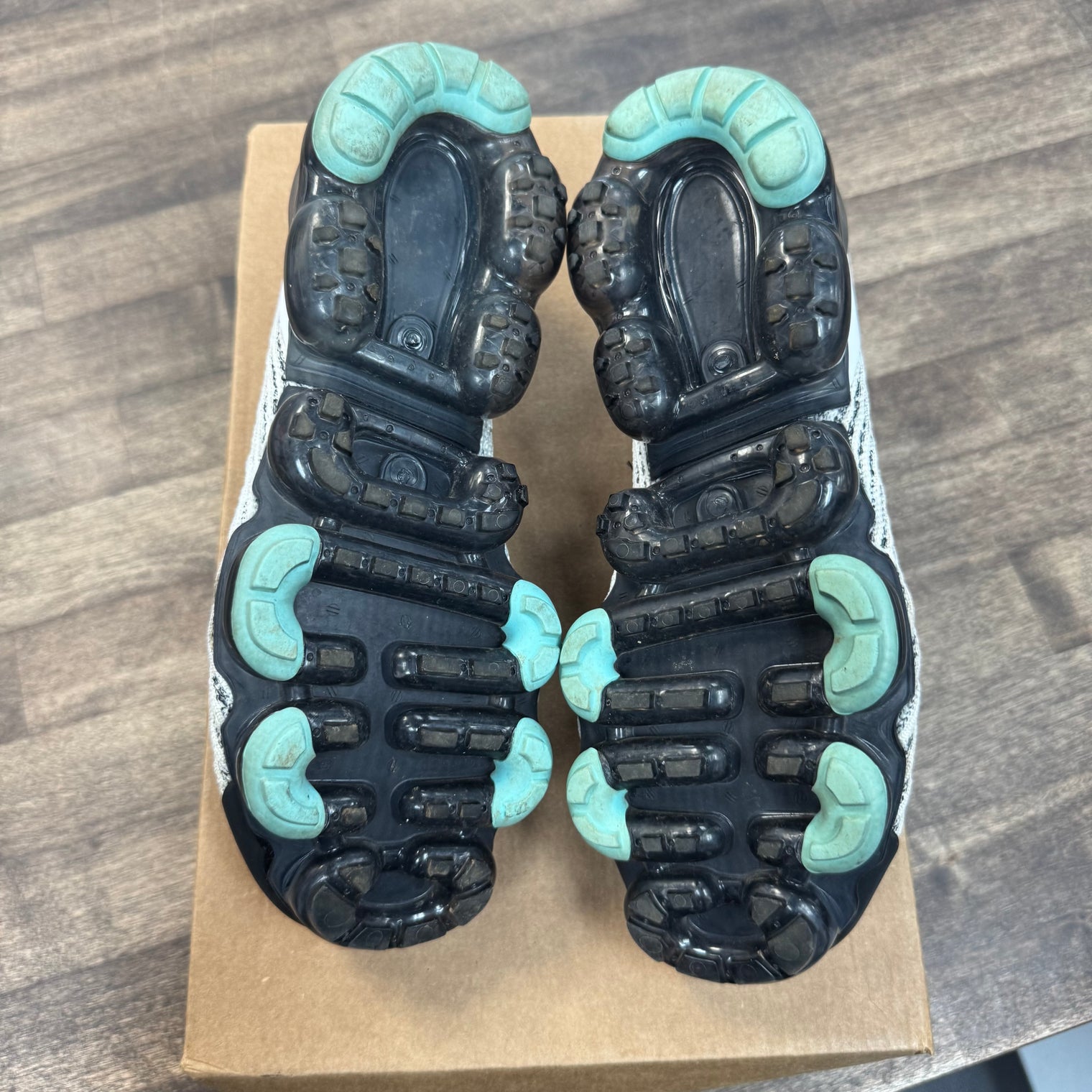White Black Aurora Air VaporMax Flyknit 3 (USED, No Box)