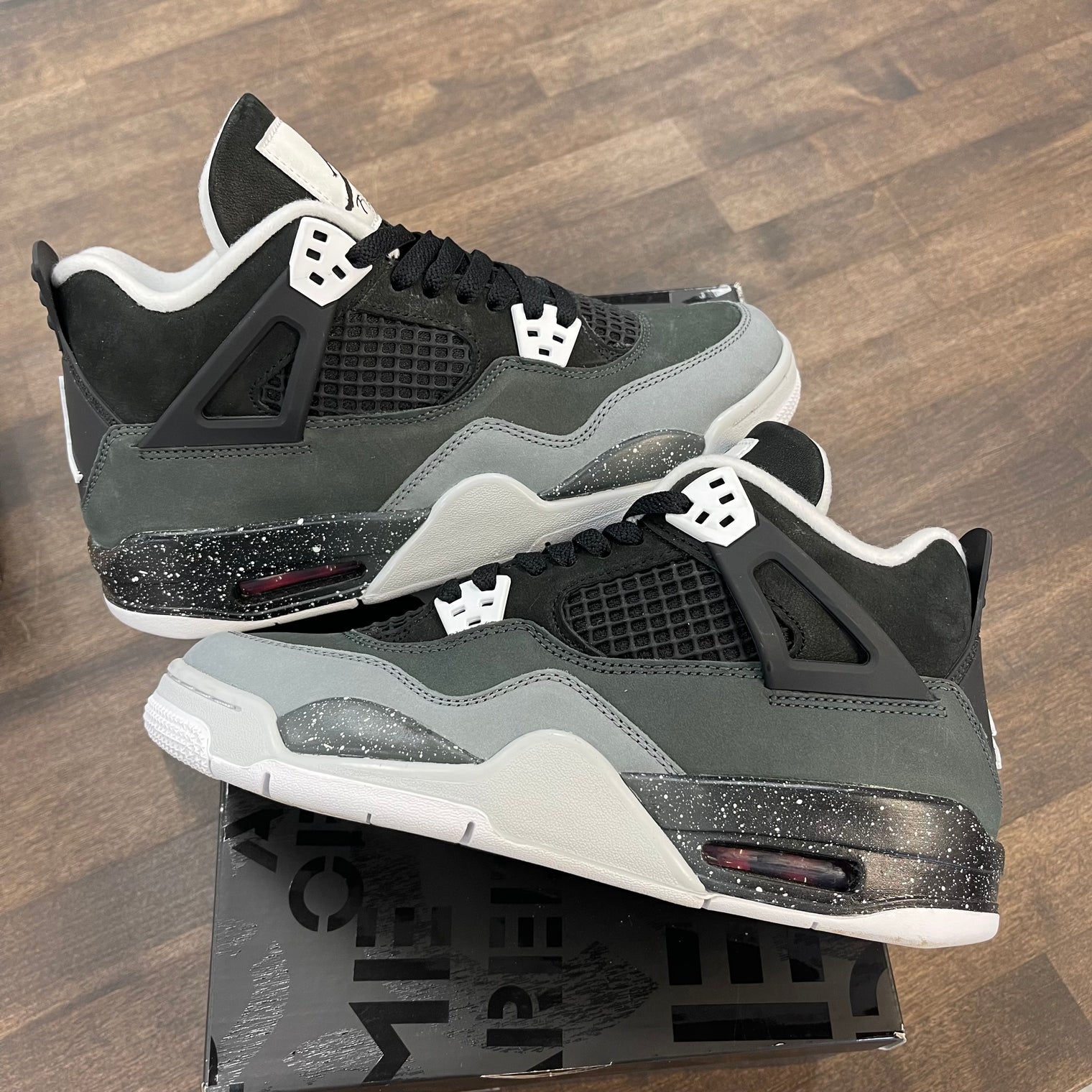 (GS) Fear Jordan 4 (2024) (USED)