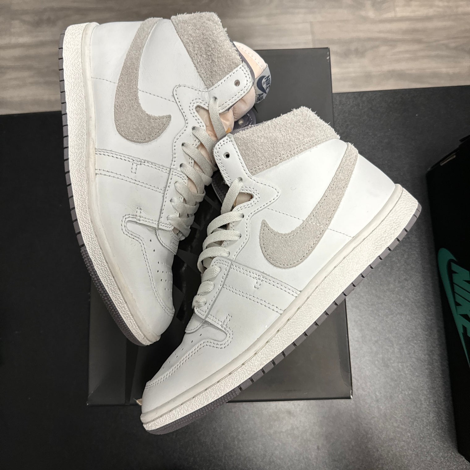 Air Ship Tech Grey Air Ship (USED)