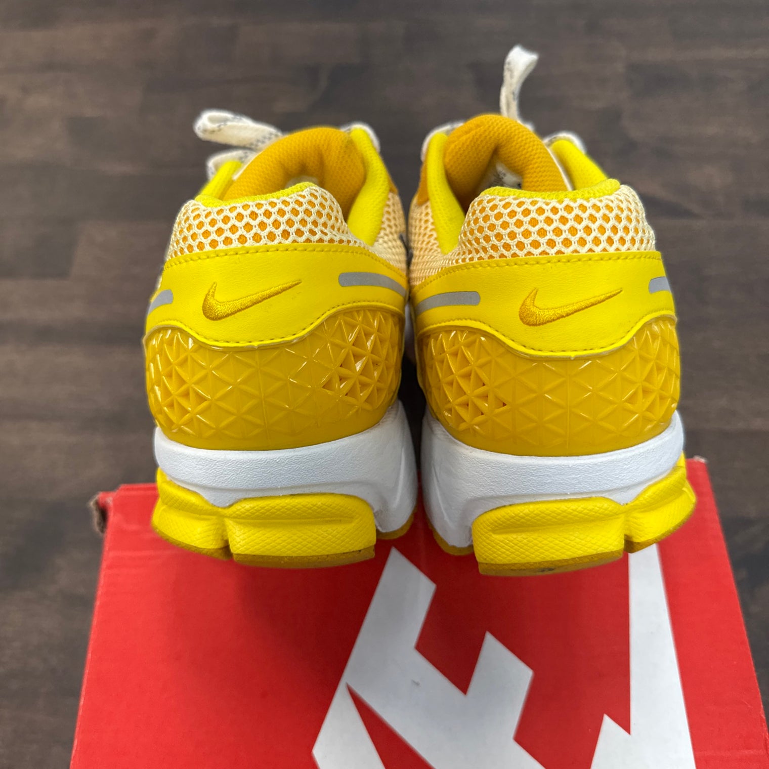 Yellow Ochre Vomero 5 (USED)