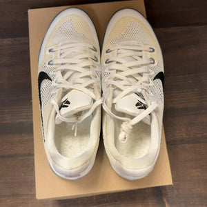 Nike Kobe 11 EM Low Fundamental Size 10 (Pre-Owned) - Image 5