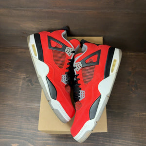 Jordan 4 Retro Toro Bravo Size 13 (Pre-Owned) - Image 2