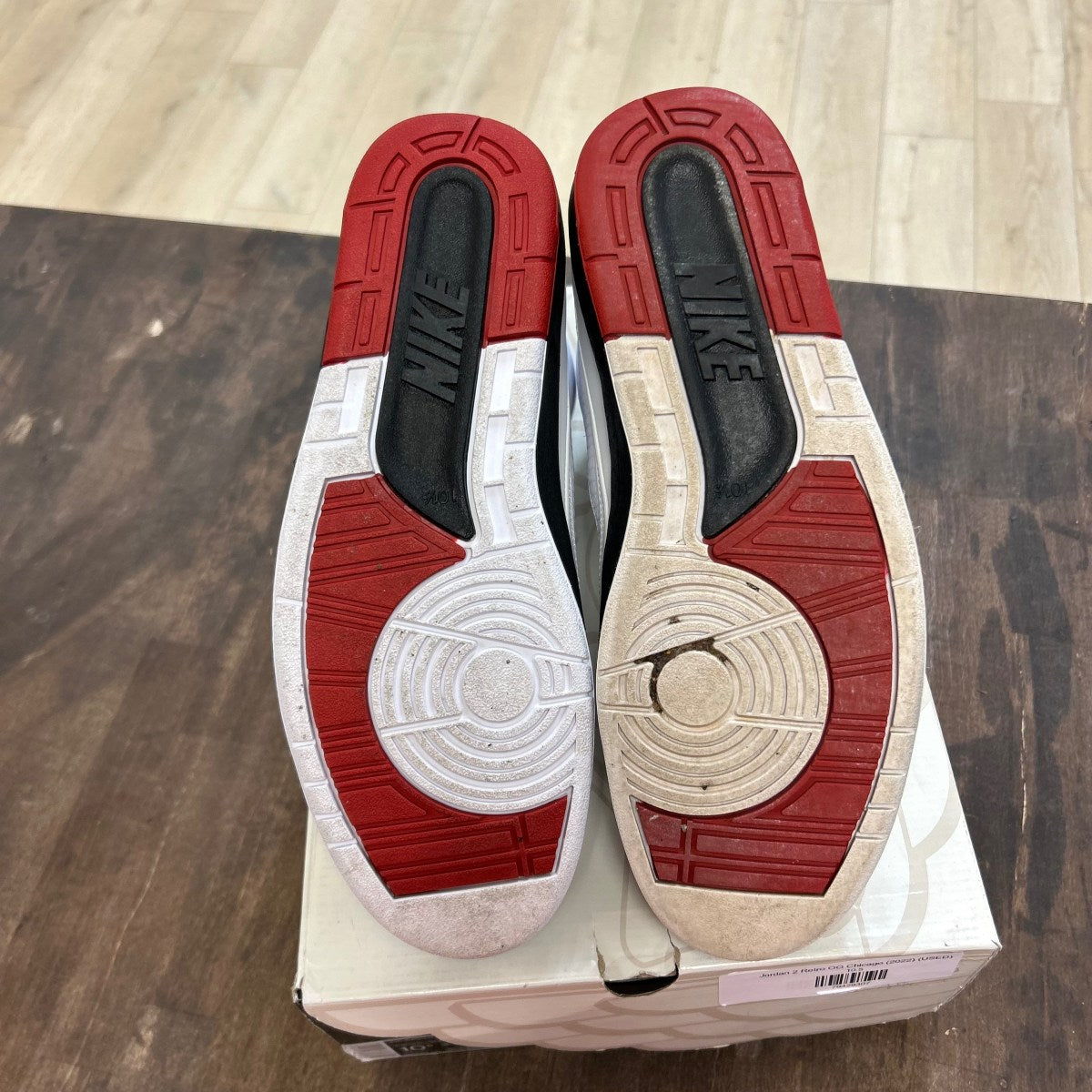 Jordan 2 Retro OG Chicago (2022) - Image 5