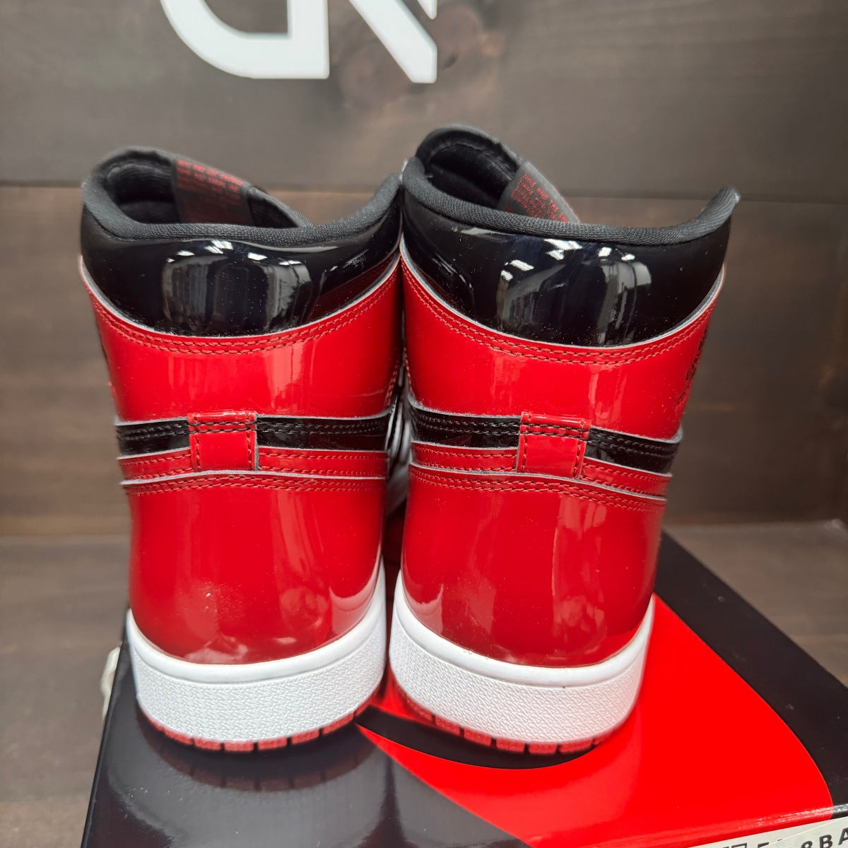 Jordan 1 Retro High OG Patent Bred - Image 5