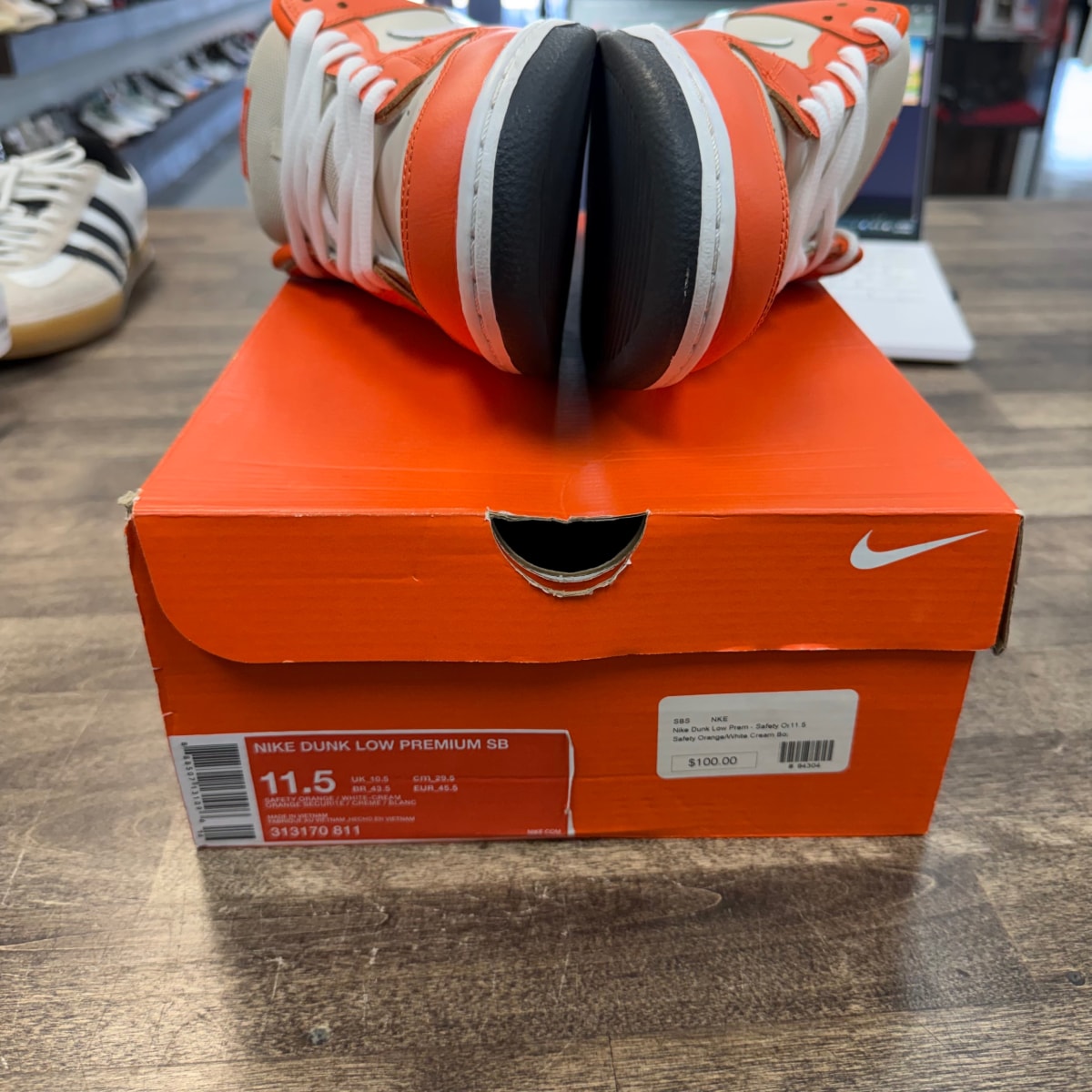 Nike SB Dunk Low Orange Box Size 11.5 (Pre-Owned) - Image 6