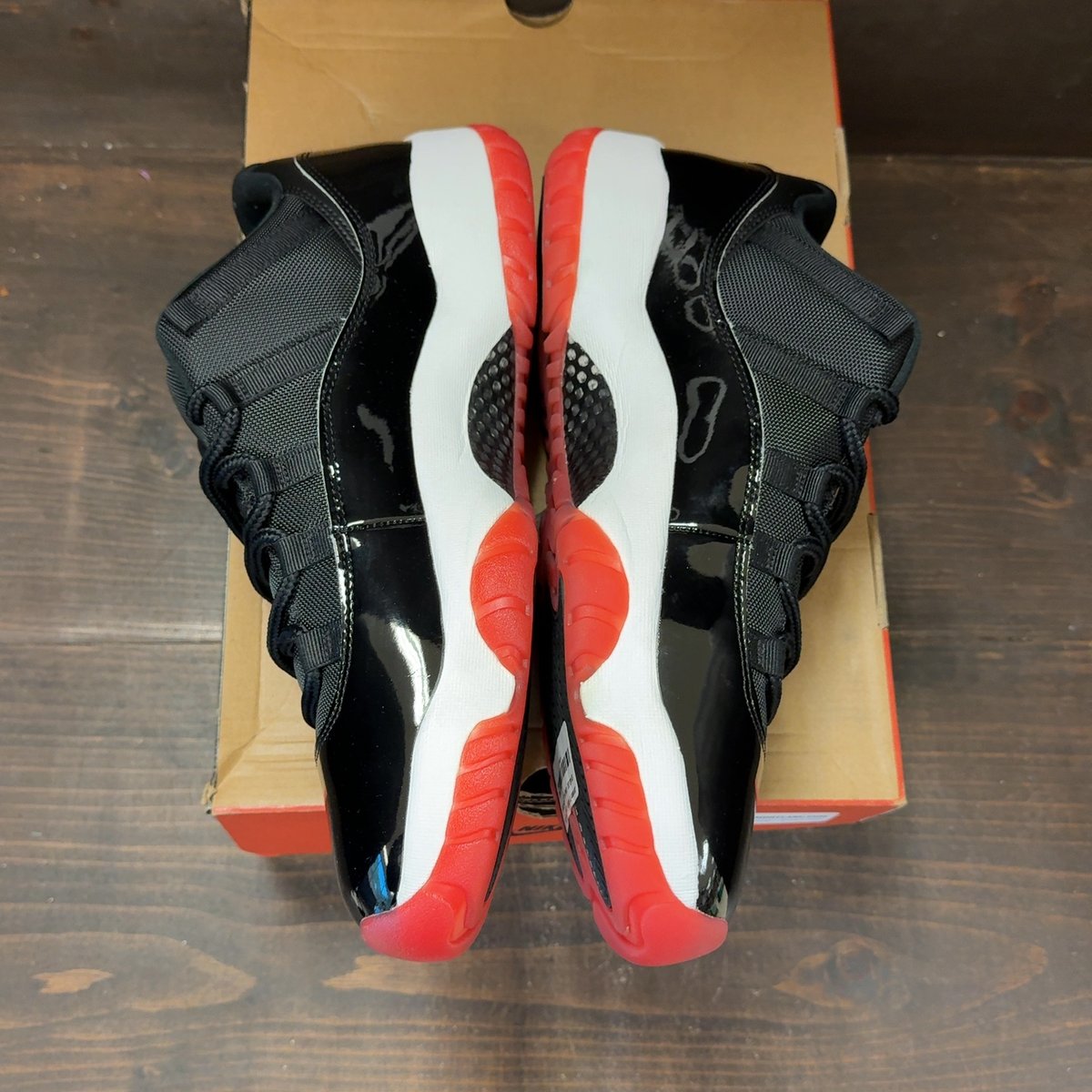 Jordan 11 Retro Low Bred (2025) Size 13 (Pre-Owned) - aux