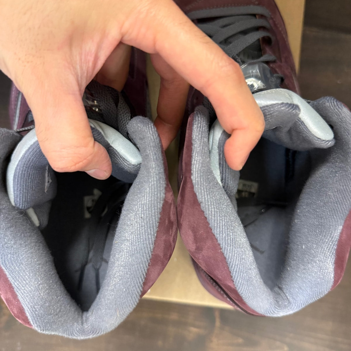 Jordan 5 Retro Burgundy (2023) Size 13 (Pre-Owned) - Image 4