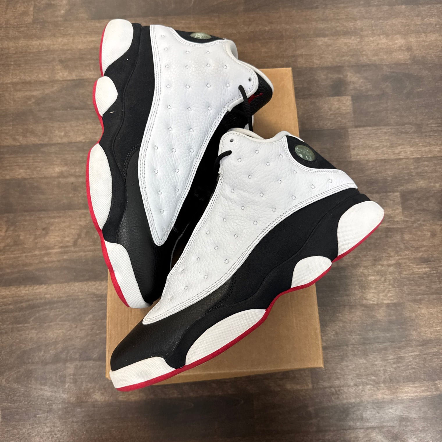 He got game Jordan 13 (USED,No Box)