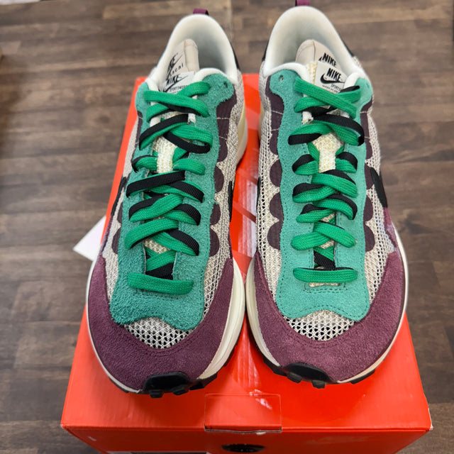 Sacai Villain Red Neptune Green Vaporwaffle (USED)