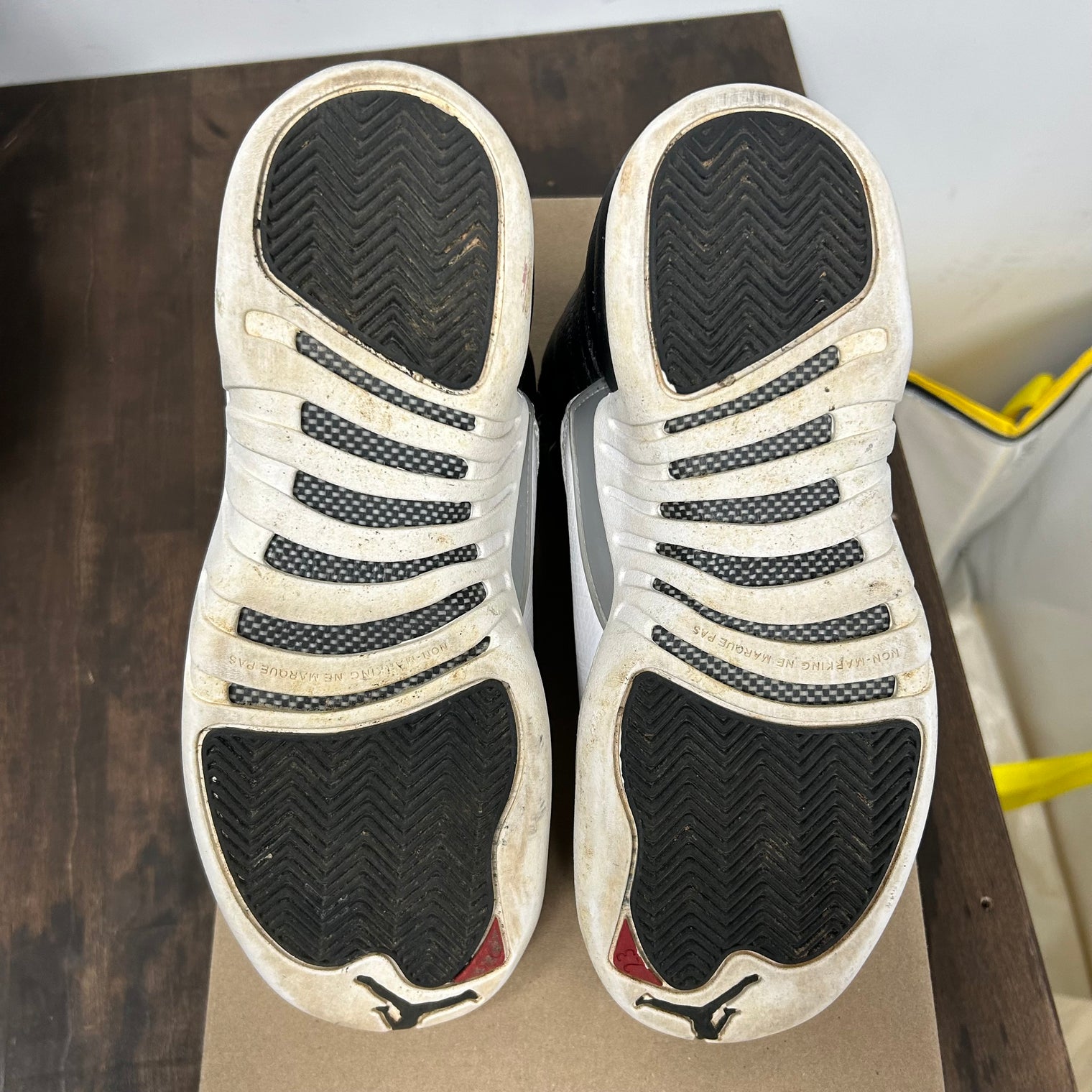 Playoff Jordan 12 (GS) (USED, No Box)