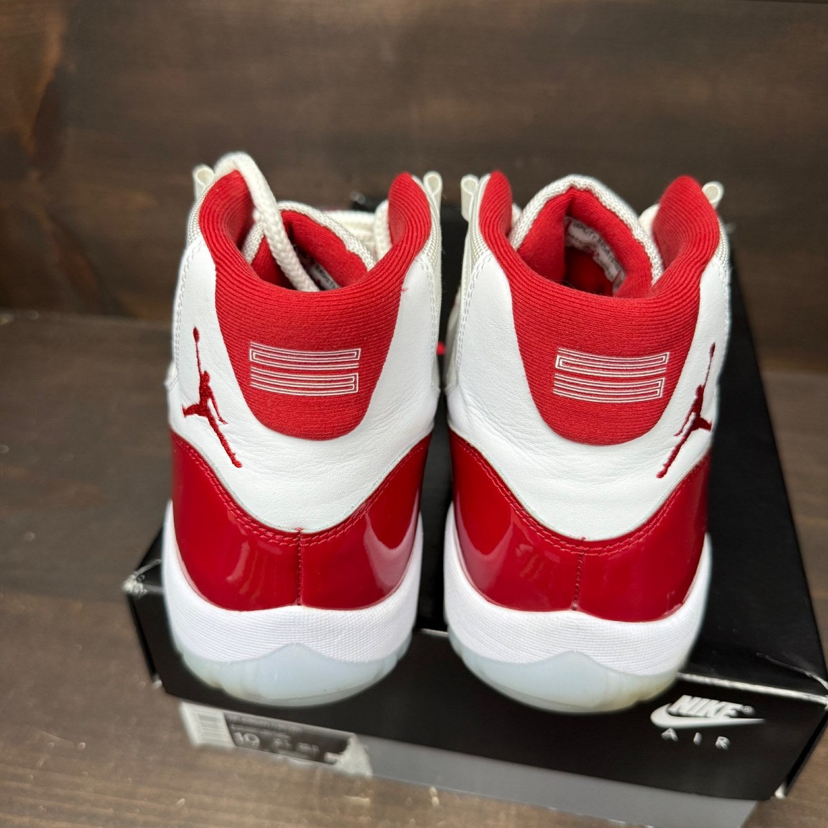 Jordan 11 Retro Cherry (2022) Size 10 (Pre-Owned)