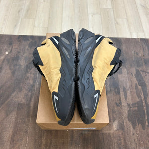 adidas Yeezy Boost 700 MNVN Honey Flux Size 11 (Pre-Owned) - Image 4