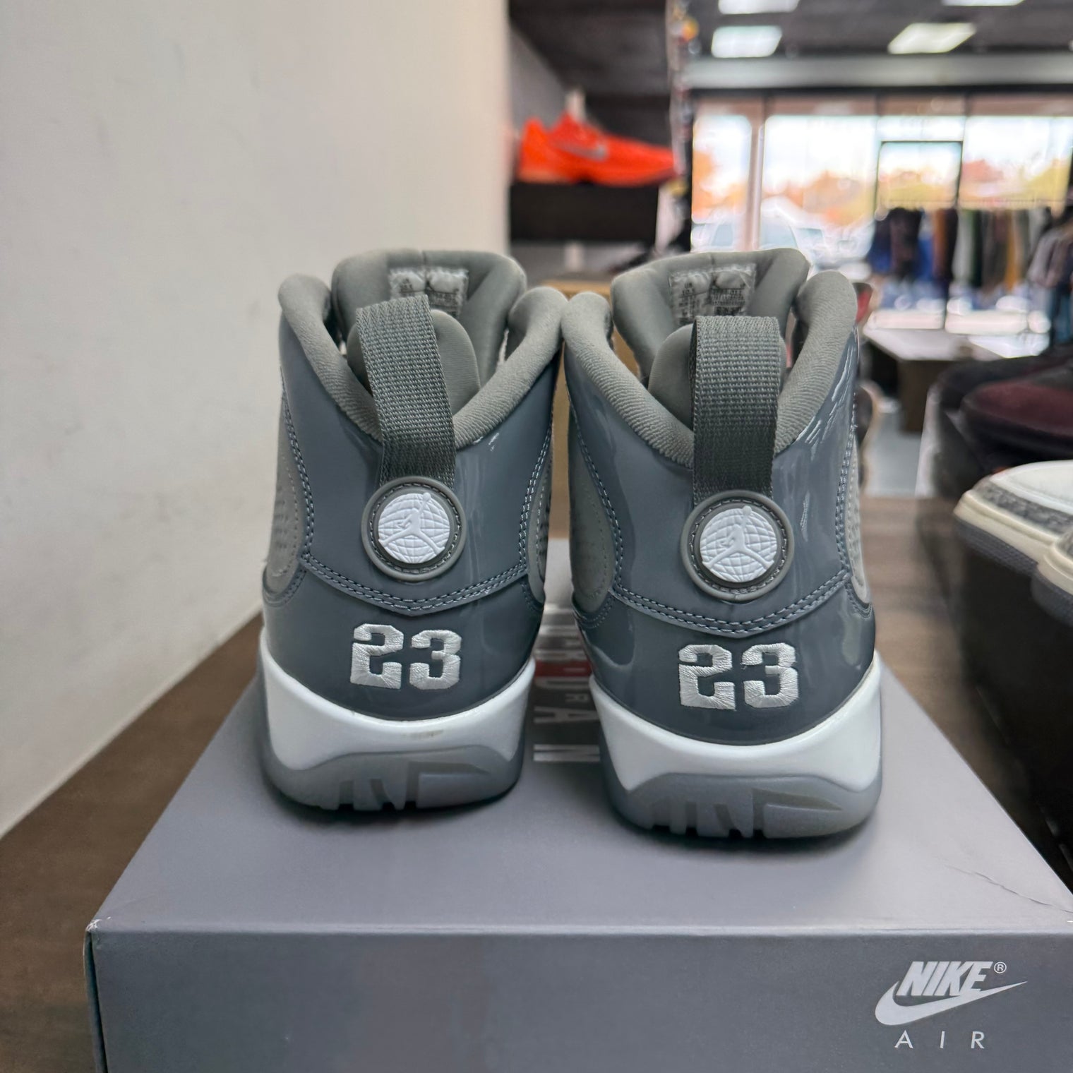 Cool Grey Jordan 9 Retro (USED)
