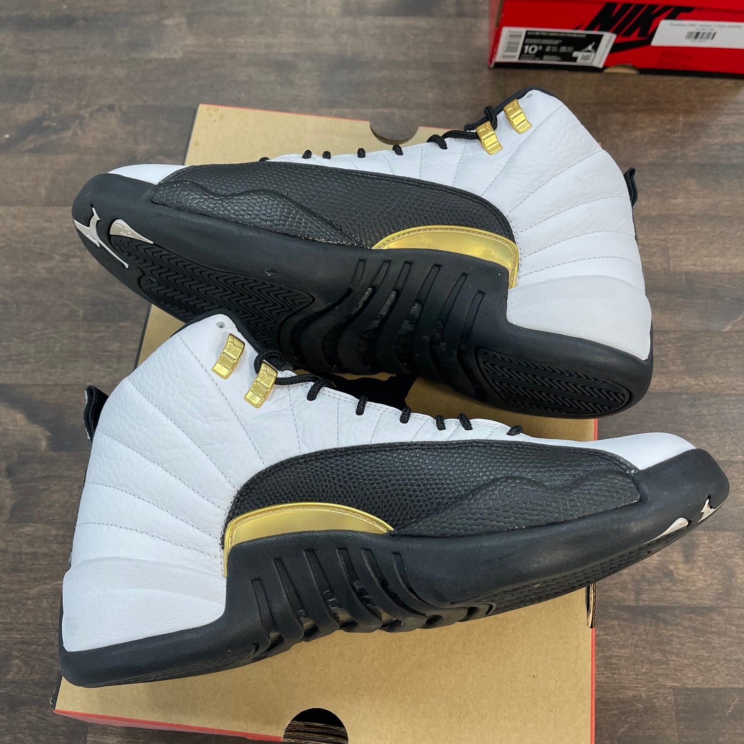 Royalty Taxi Jordan 12 (USED)