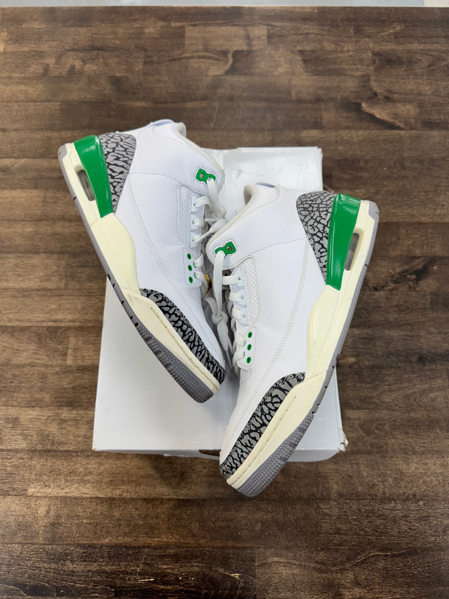 Lucky Green Jordan 3 (W) (USED)