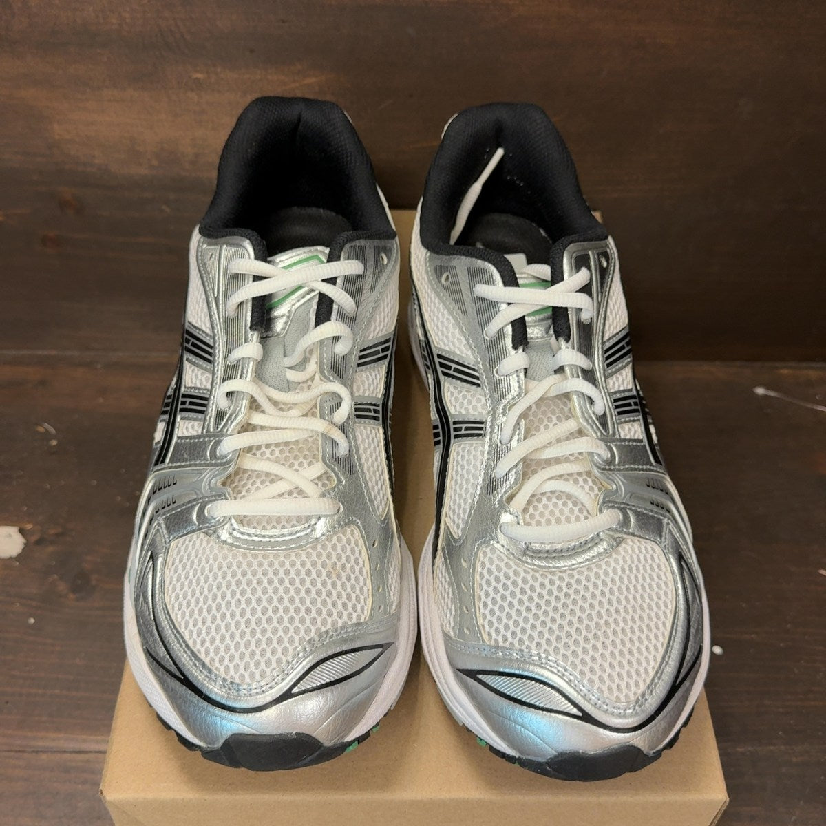 ASICS Gel-Kayano 14 White Malachite Green Size 11 (Pre-Owned) - Image 3