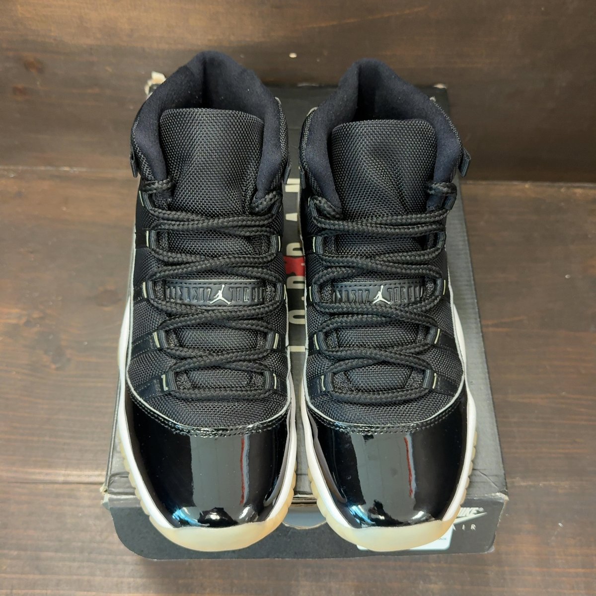 Jordan 11 Retro Jubilee (GS) Size 7Y (Pre-Owned) - tag