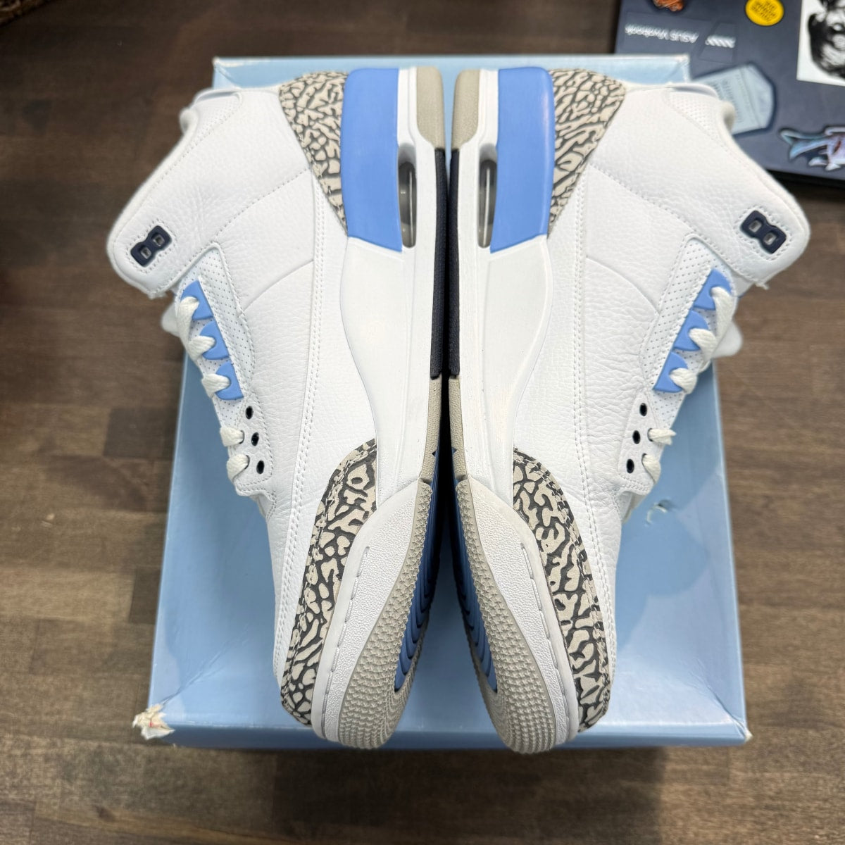 Jordan 3 Retro UNC (2020) Size 13 (Pre-Owned) - Image 2