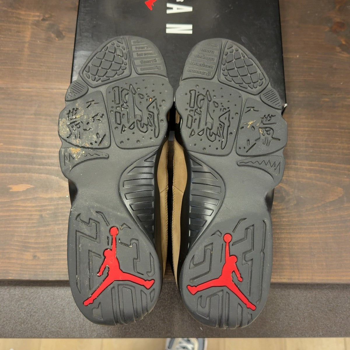Jordan 9 Retro Olive (2024) - Image 8