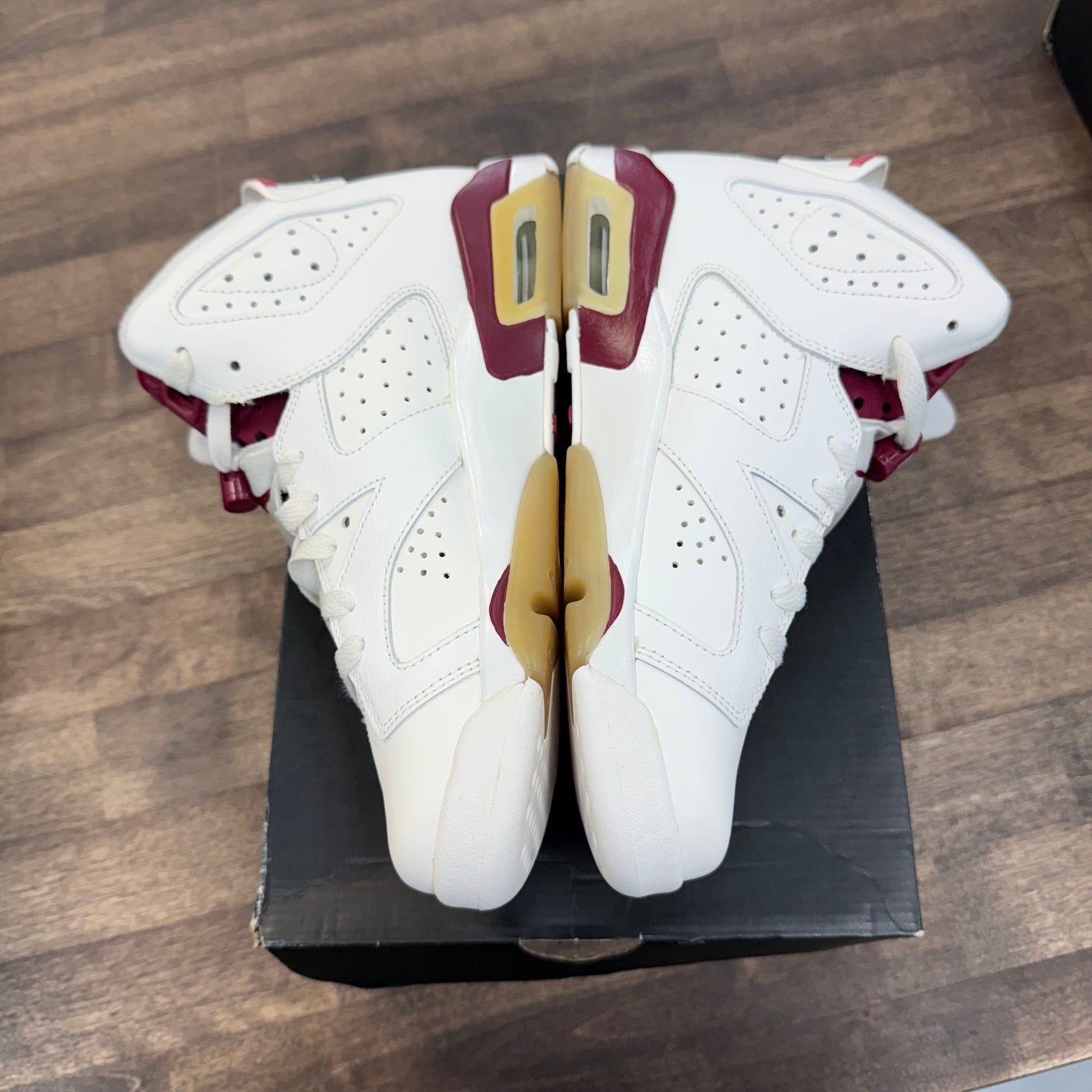Maroon Jordan 6 (GS)