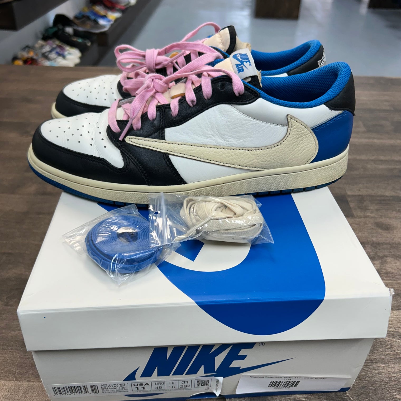 Fragment Travis Scott Jordan 1 Low OG SP (USED)