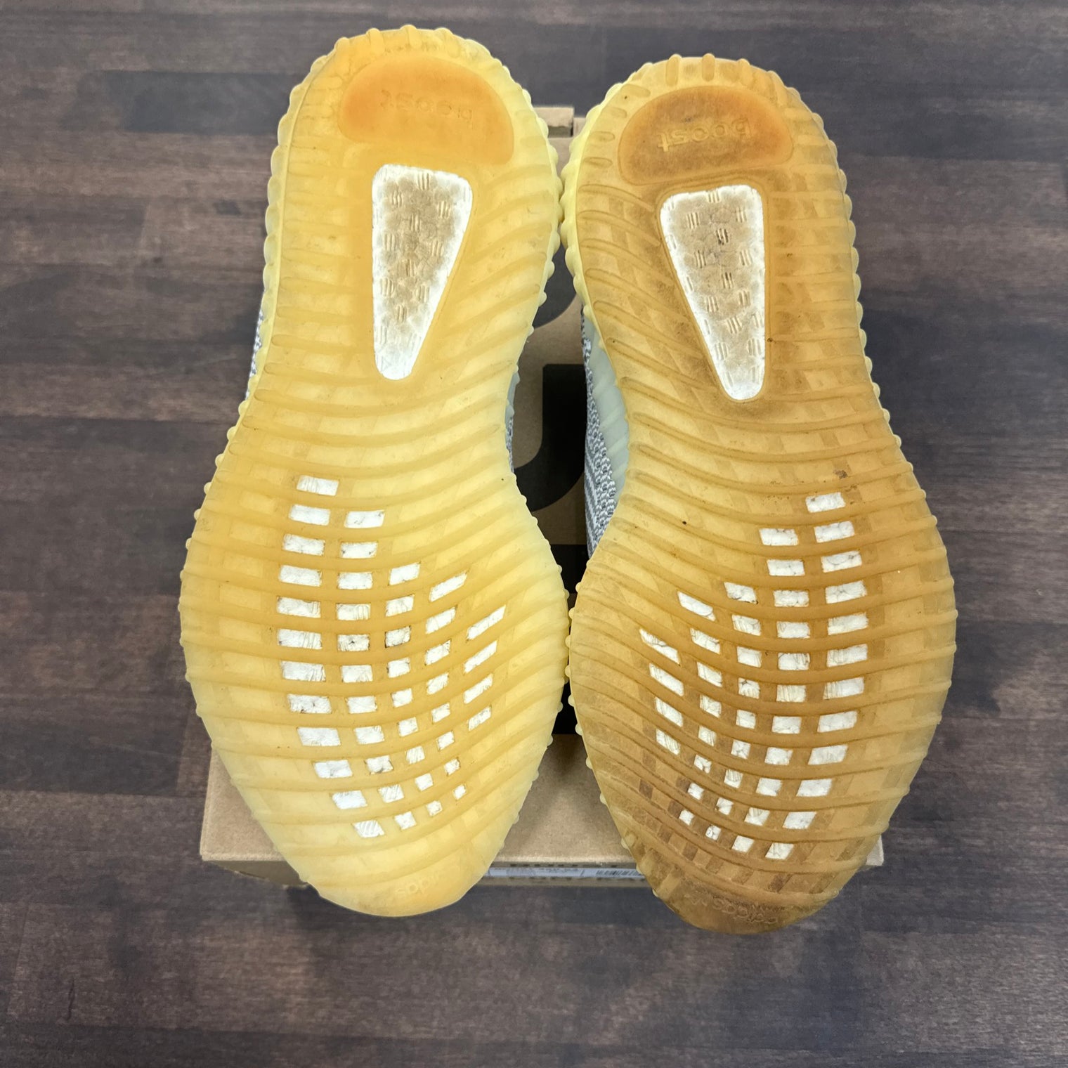 Static Yeezy 350 (USED)