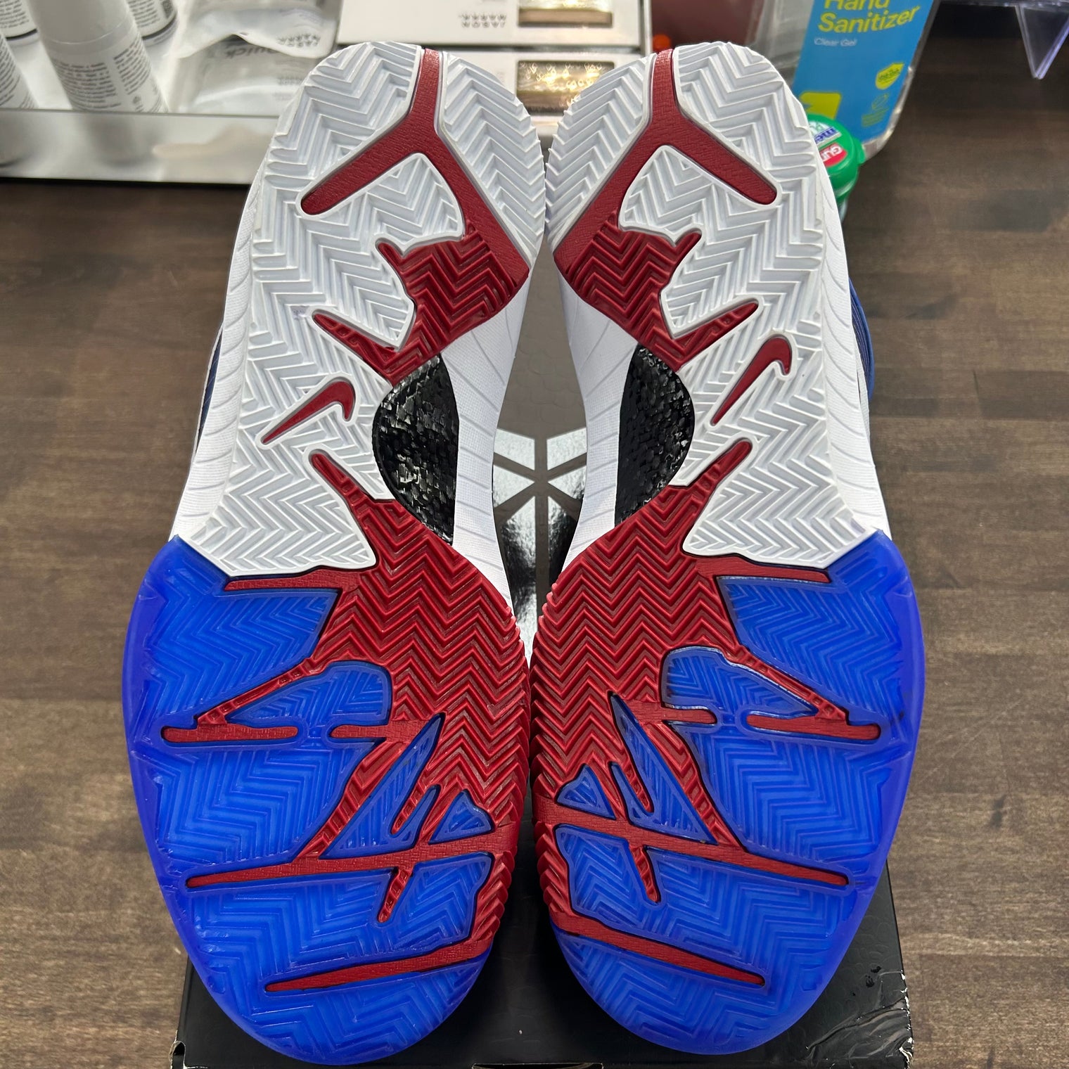 Philly Kobe 4 Protro (Lightly Worn)