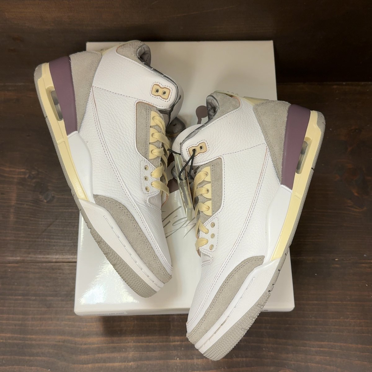 Jordan 3 Retro SP A Ma Maniére (Women's) Size 11W (Pre-Owned) - back