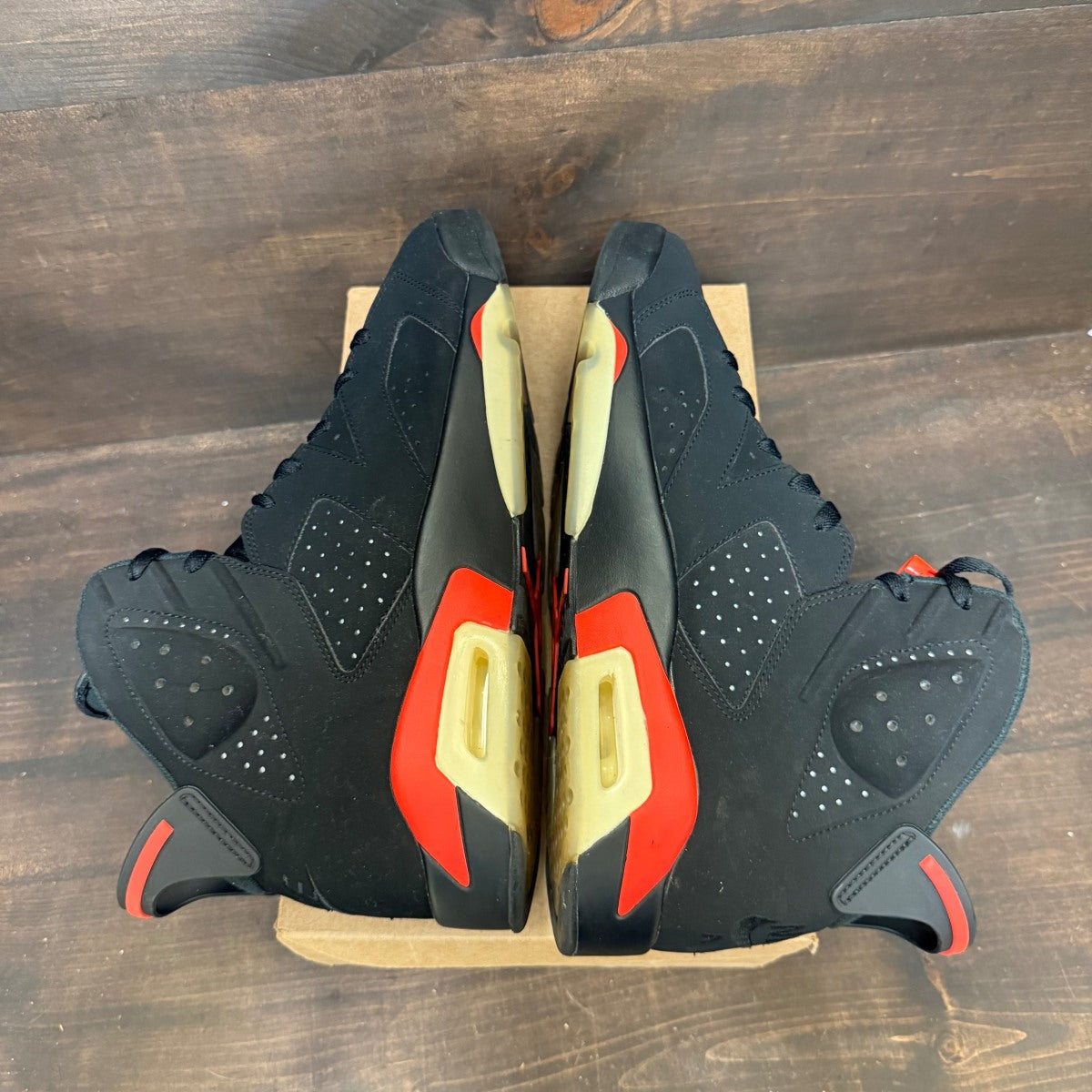 Jordan 6 Retro Black Infrared (2019) Size 13 (Pre-Owned) - Image 5