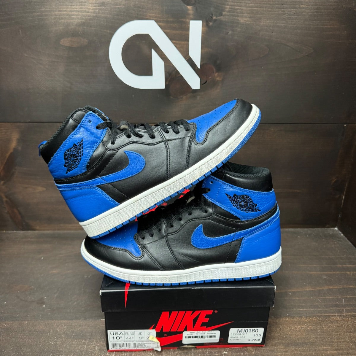 Jordan 1 Retro Royal (2017) - Image 1