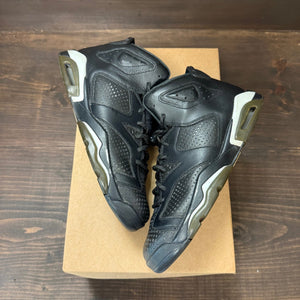 Jordan 6 Retro Black Cat (GS) Size 7Y (Pre-Owned) - Image 2