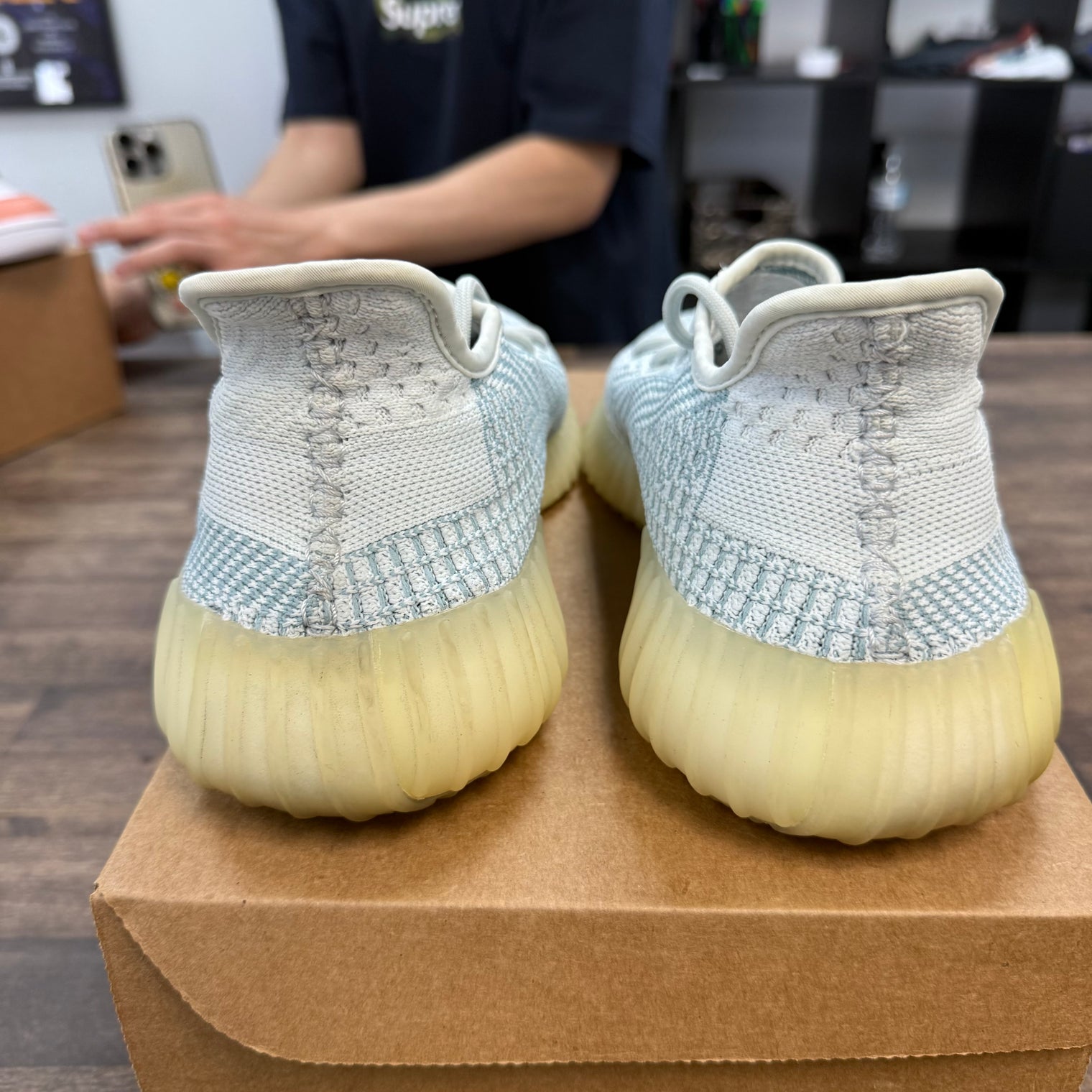 Cloud White Yeezy 350 (USED, No Box)