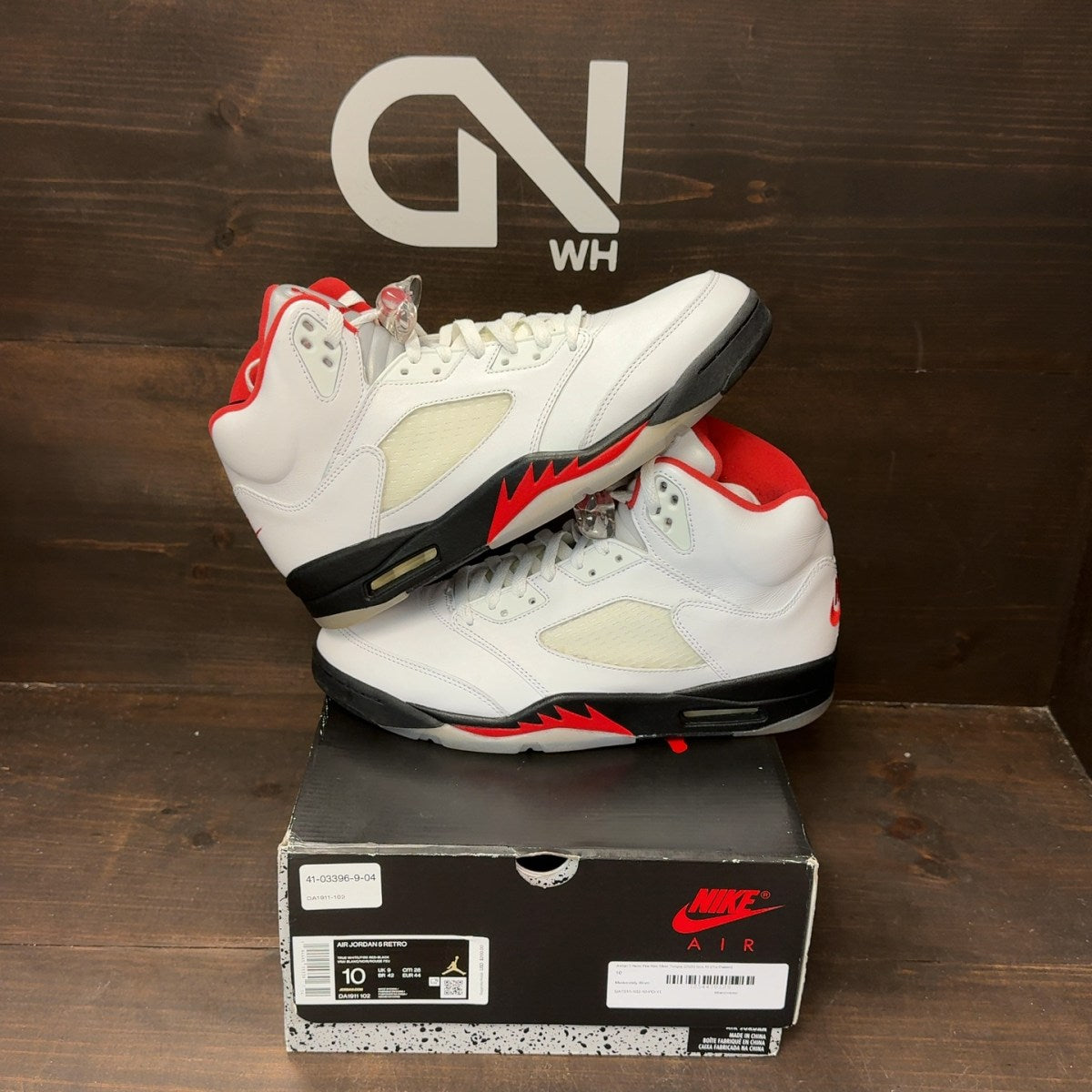 Jordan 5 Retro Fire Red Silver Tongue (2020) - Image 1